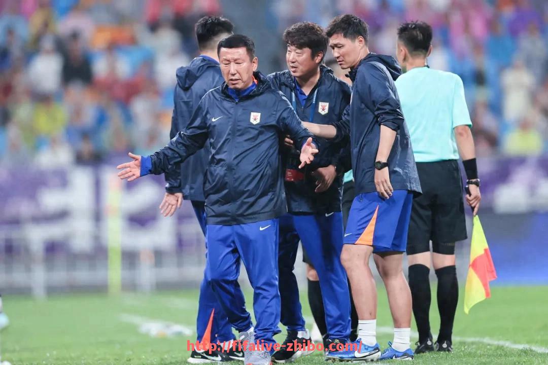 世俱杯直播-NBA官方网站都提供哪些服务？是否有实时数据支持？（nba官方商店网站）